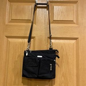 Baggalini Everywhere Modern bag black NWOT